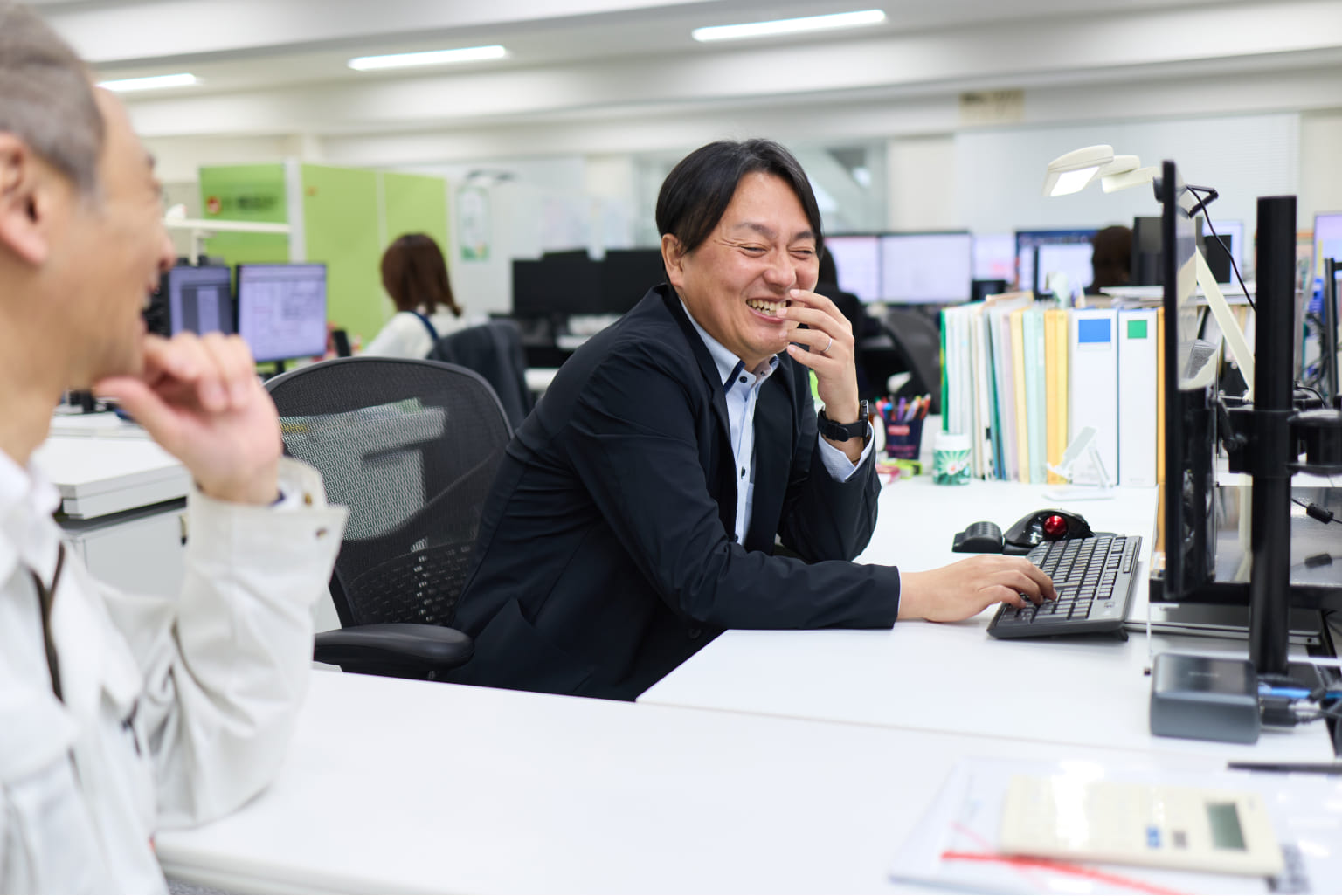 現場での打ち合わせ